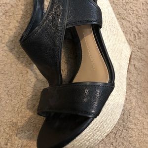 Gianni Bini black wedges
